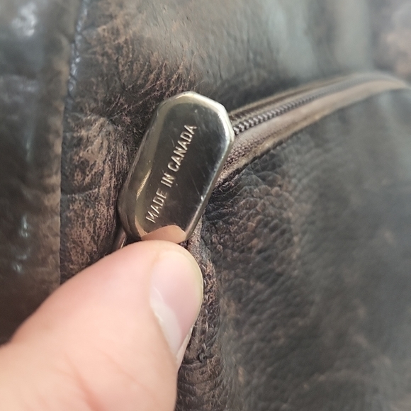 roots Small leather backpack Canada Made - Picture 4 of 7